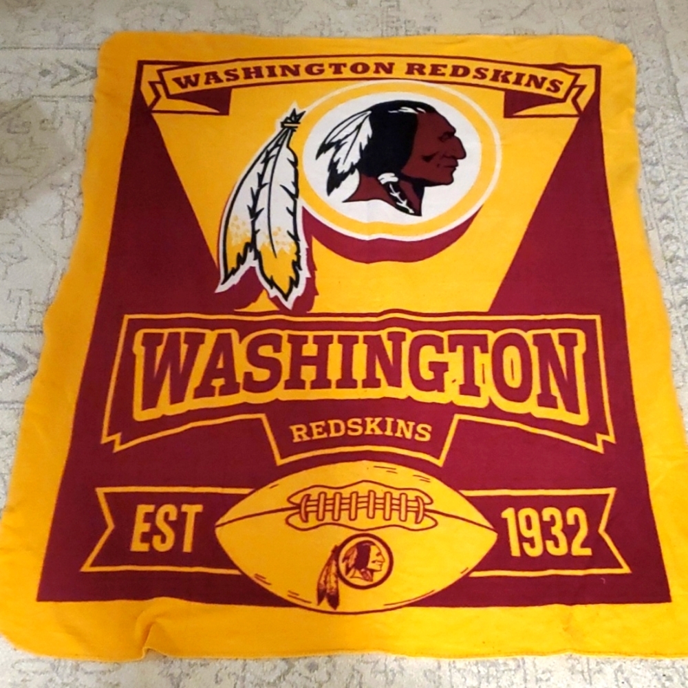 Washington Redskins throw blanket